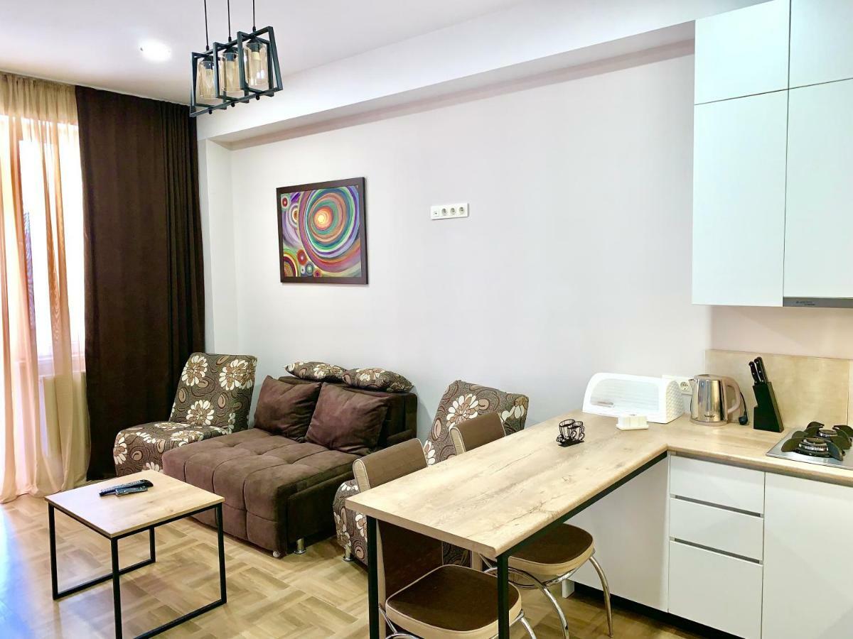 Tomaso Apartment Tbilisi Ngoại thất bức ảnh